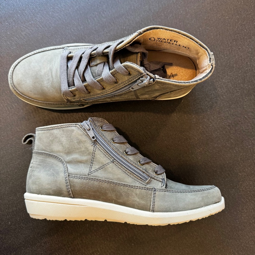 Vionic Shawna Women 6.5 Gray Nubuck Leather Water Repellent High Sneaker Boot